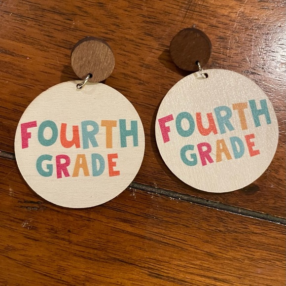 Teacher Earrings! Great Gift Idea! - Picture 2 of 3